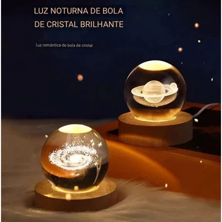 Luminária Saturno 3D Bola de Cristal com Base de Madeira LED