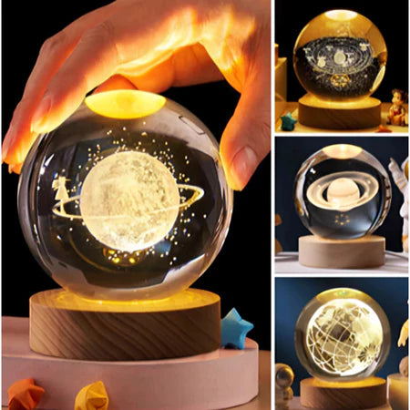 Luminária Saturno 3D Bola de Cristal com Base de Madeira LED
