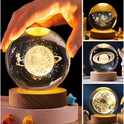 Luminária Saturno 3D Bola de Cristal com Base de Madeira LED