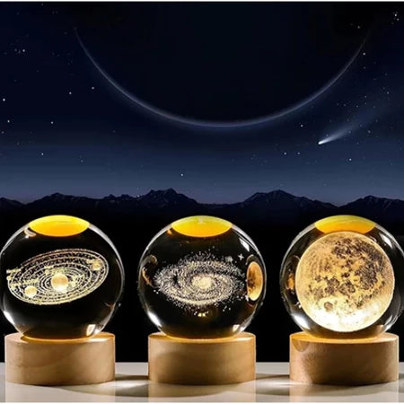 Luminária Saturno 3D Bola de Cristal com Base de Madeira LED